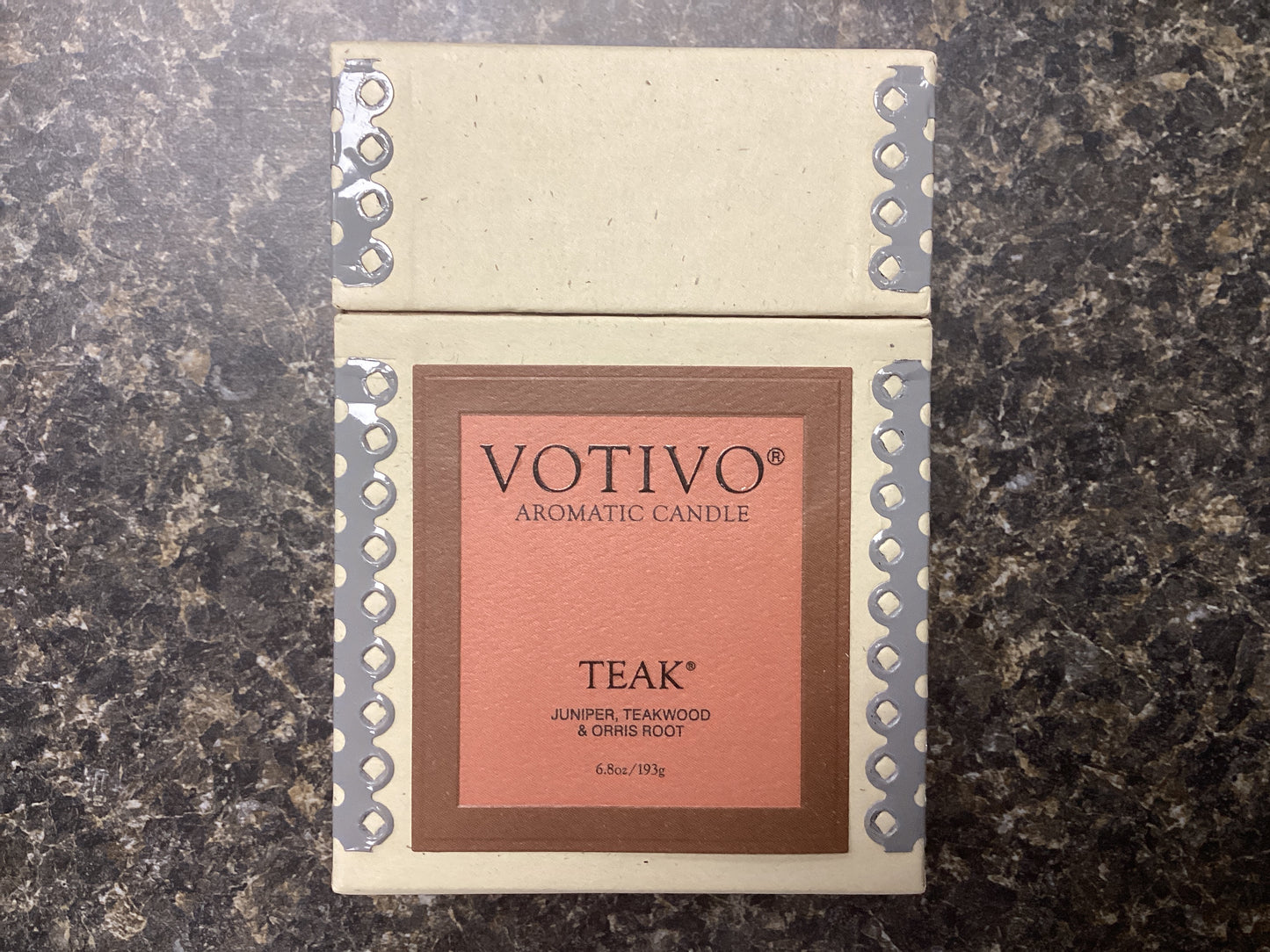 Teak 6.8oz Candle