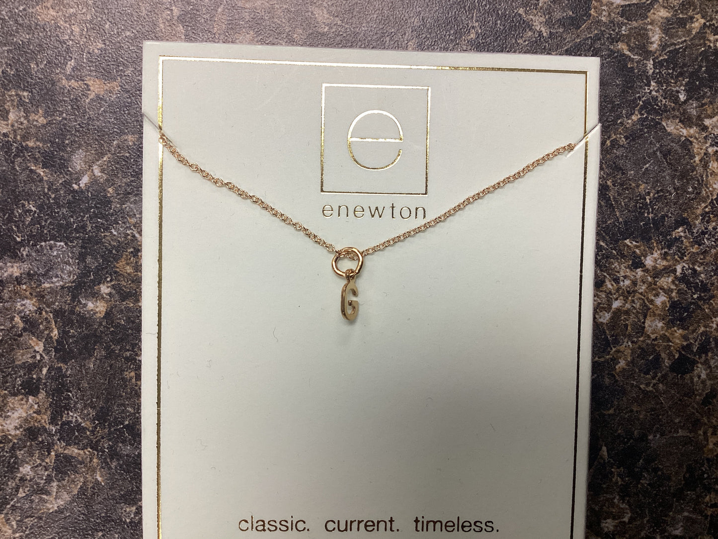 Respect Gold G short necklace