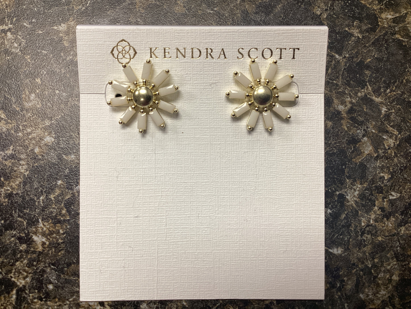 Madison Daisy gold white studs