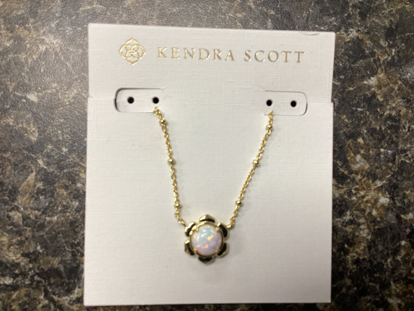 Susie gold white opal short nec