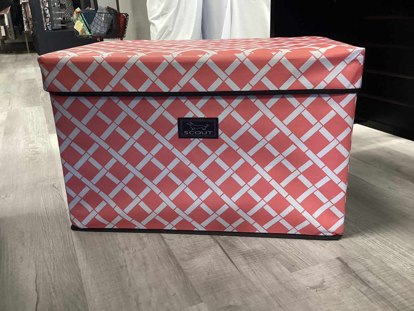 rump roost Lg - Wham Bam