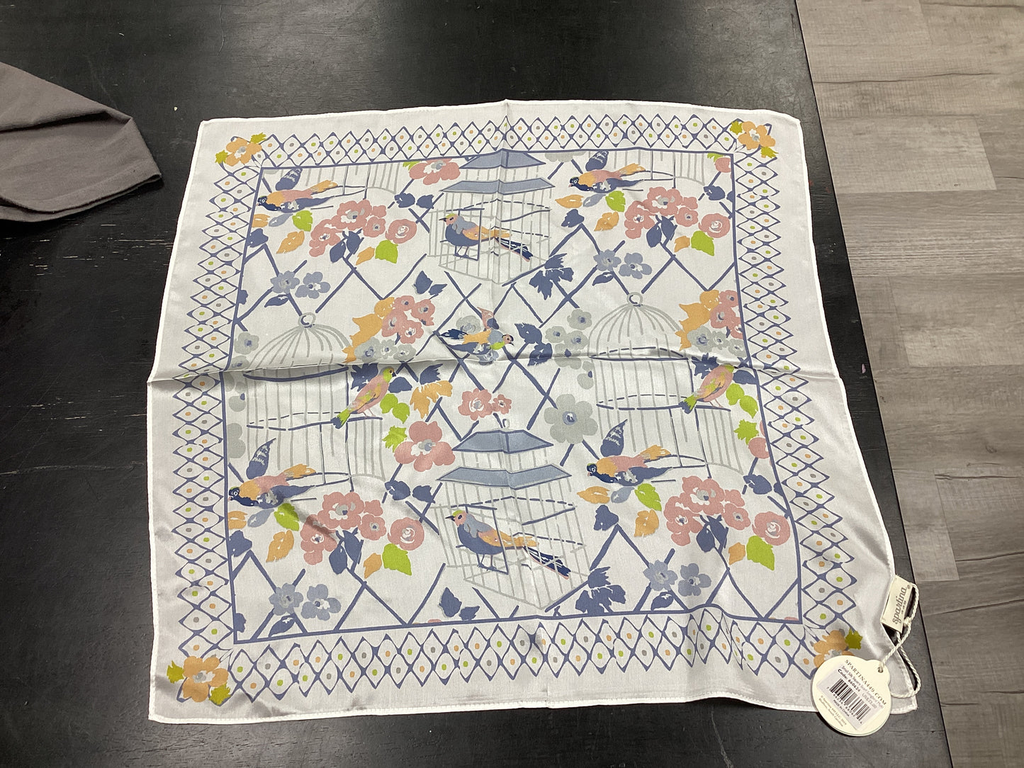 Songbird Small Silk Square scar