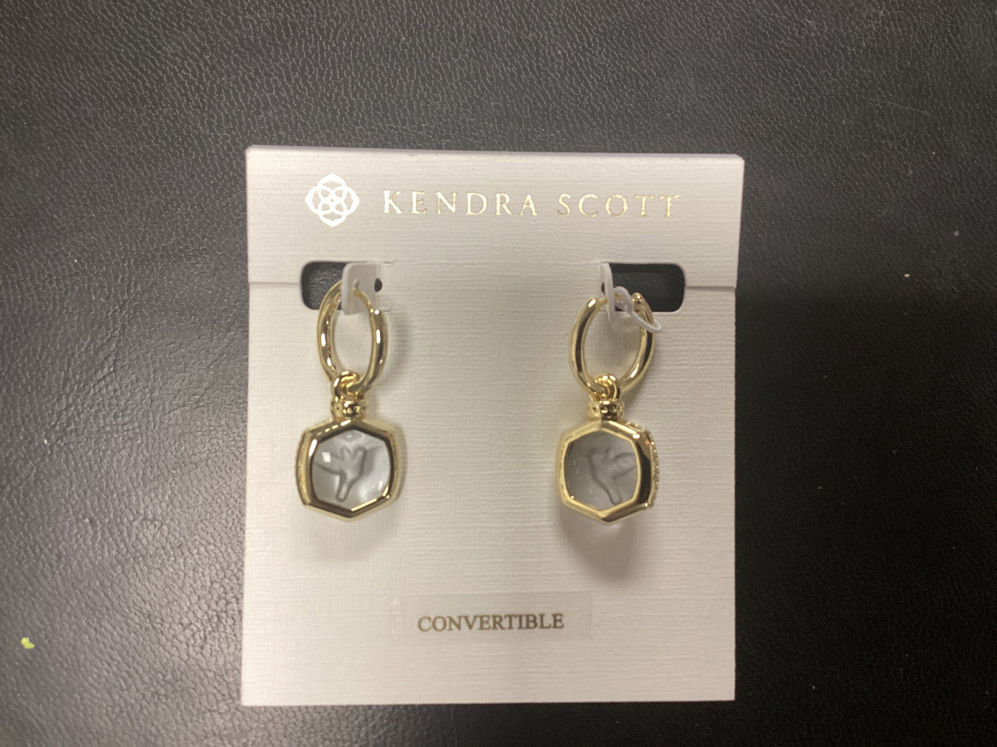 Davie intaglio gold blue earring