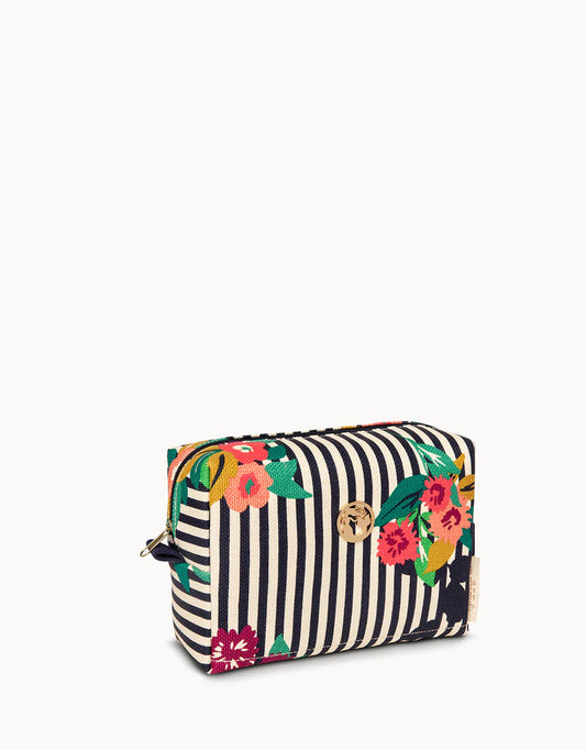 28 Shelter Cove cosmetic case f
