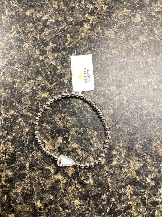 Cheer silver white pearl stretch bracelet