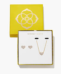 Ari heart gold stud and necklace set