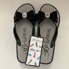 Bowie Black flip flops size 6