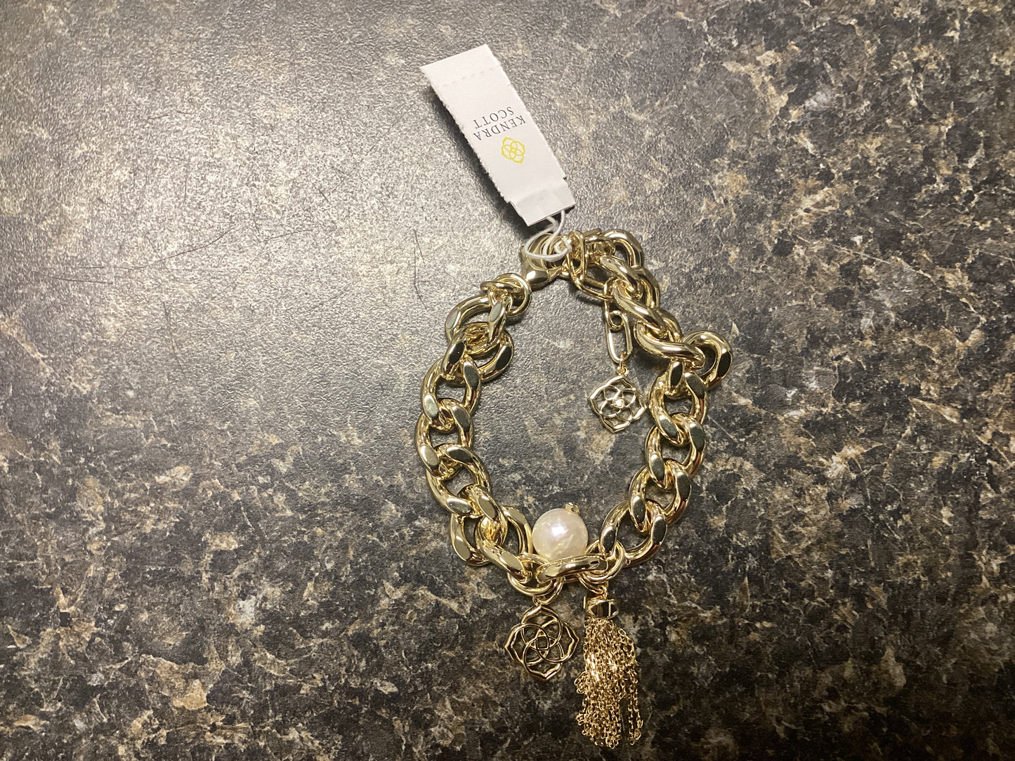 Everleigh chain bracelet gold white pearl