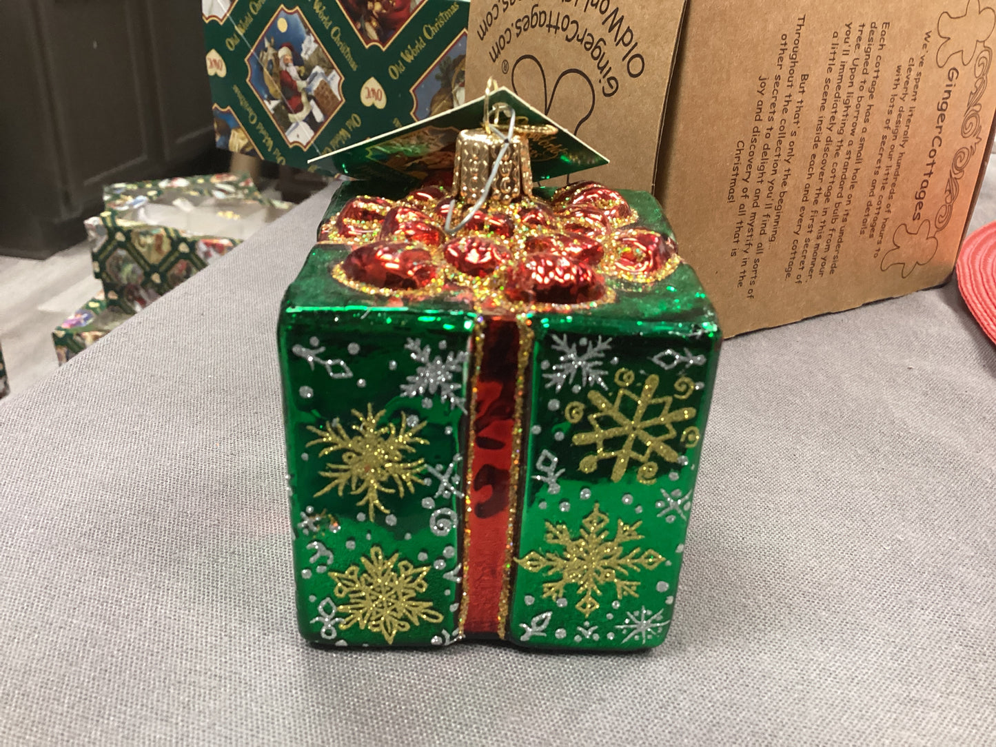 Sparkling Present Ornament