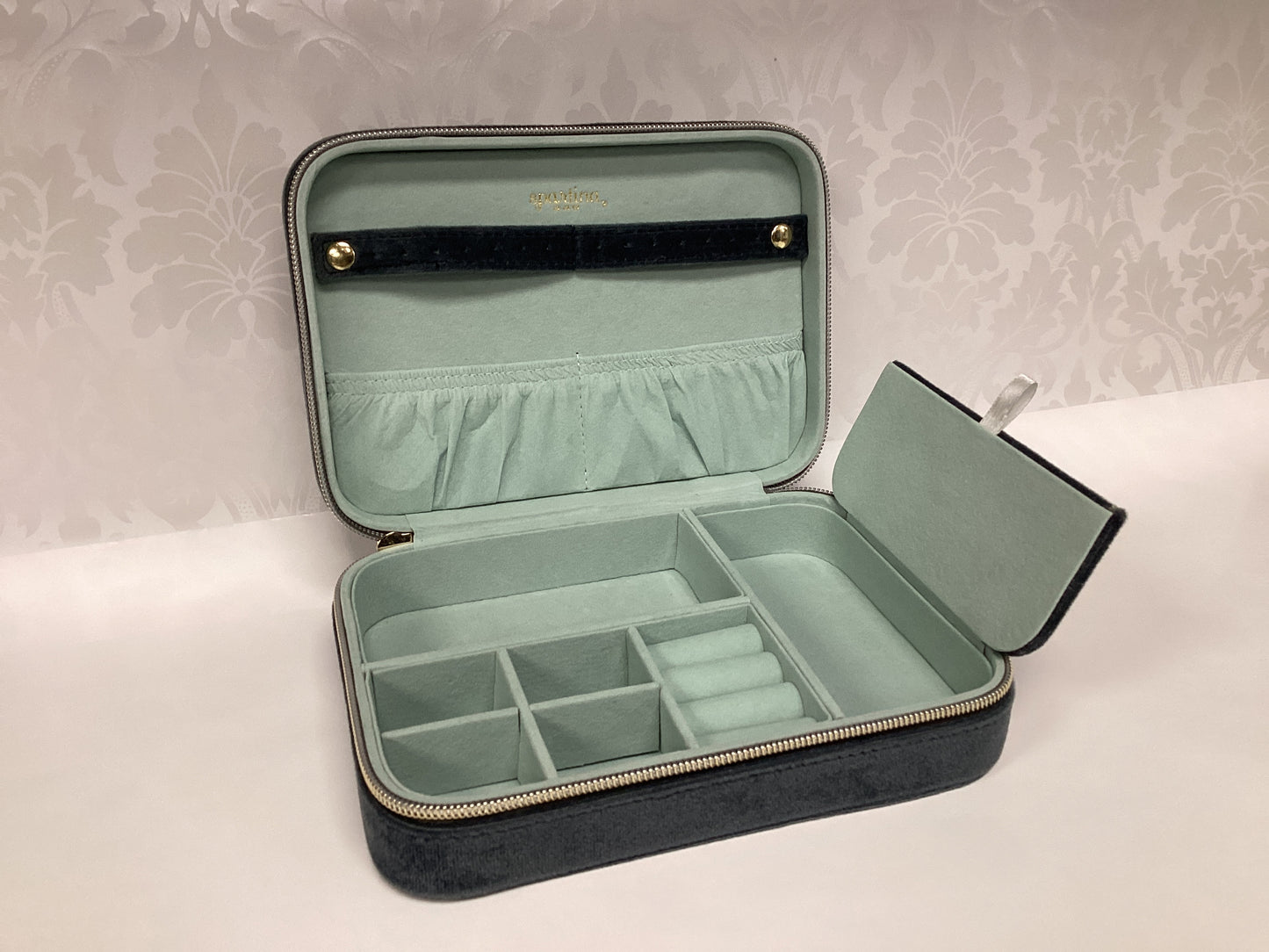 XL Jewelry Travel Case grey