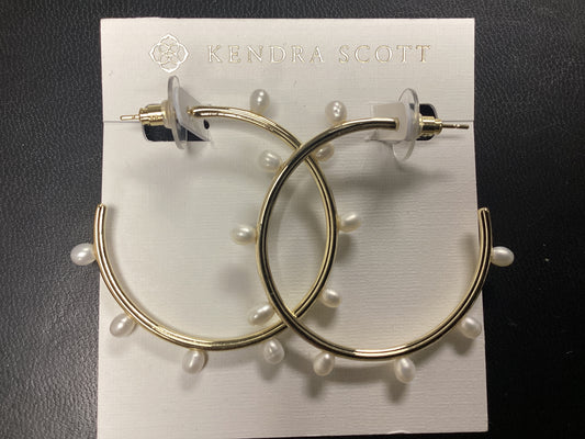 Leighton gold pearl hoop earring