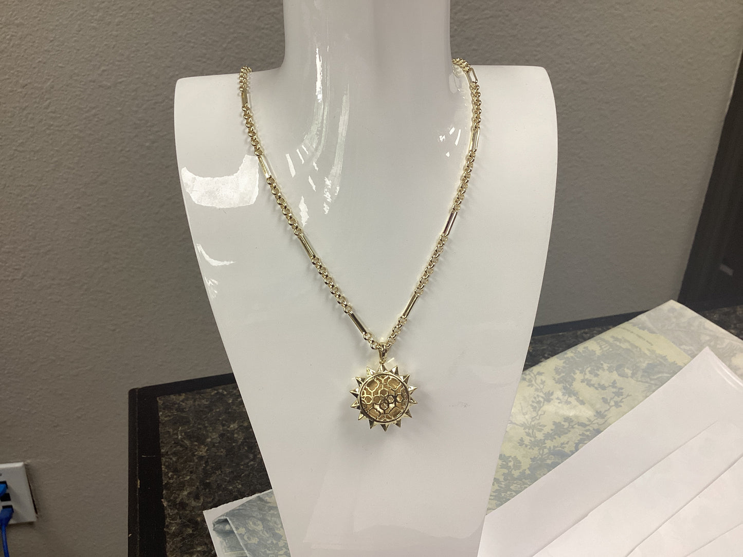 Sienna sun gold pendan necklace