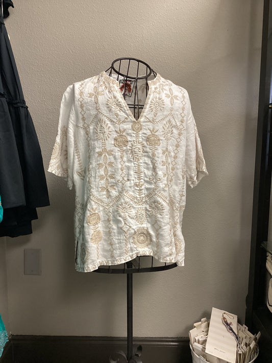 Makana Easy V-neck white blouse Medium