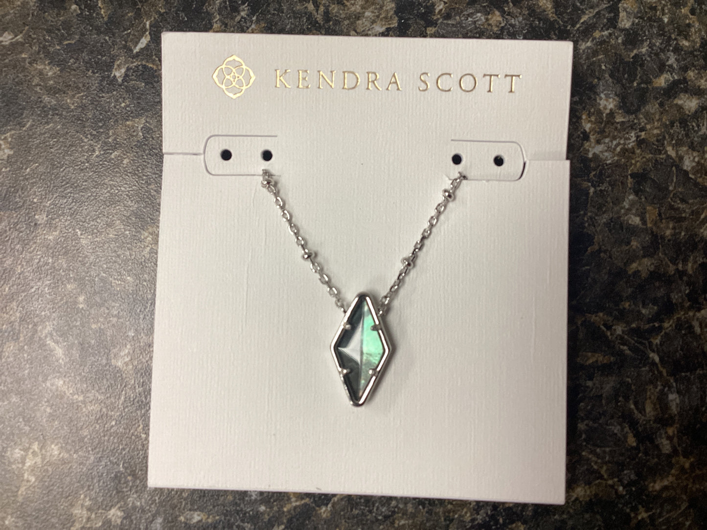 Kinsley short pendant necklace Rhod black mop
