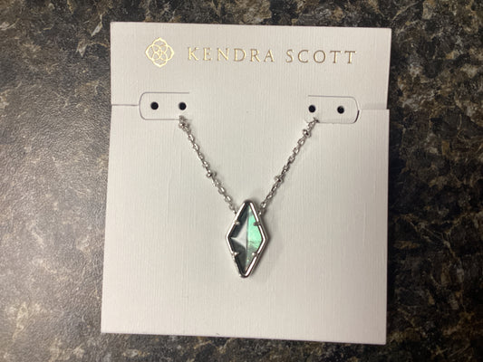 Kinsley short pendant necklace Rhod black mop