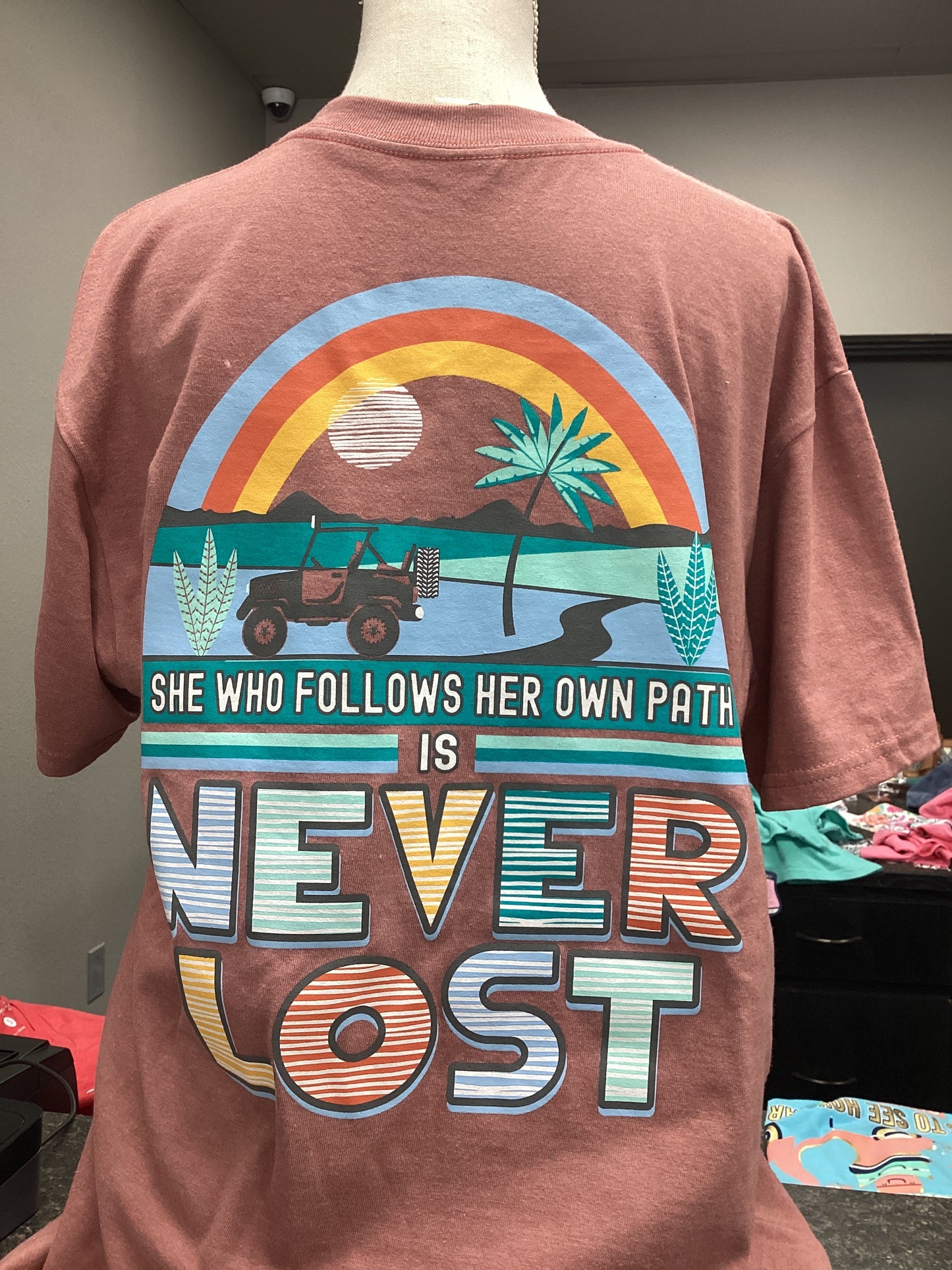 Short Sleeve - She who follows - Medium