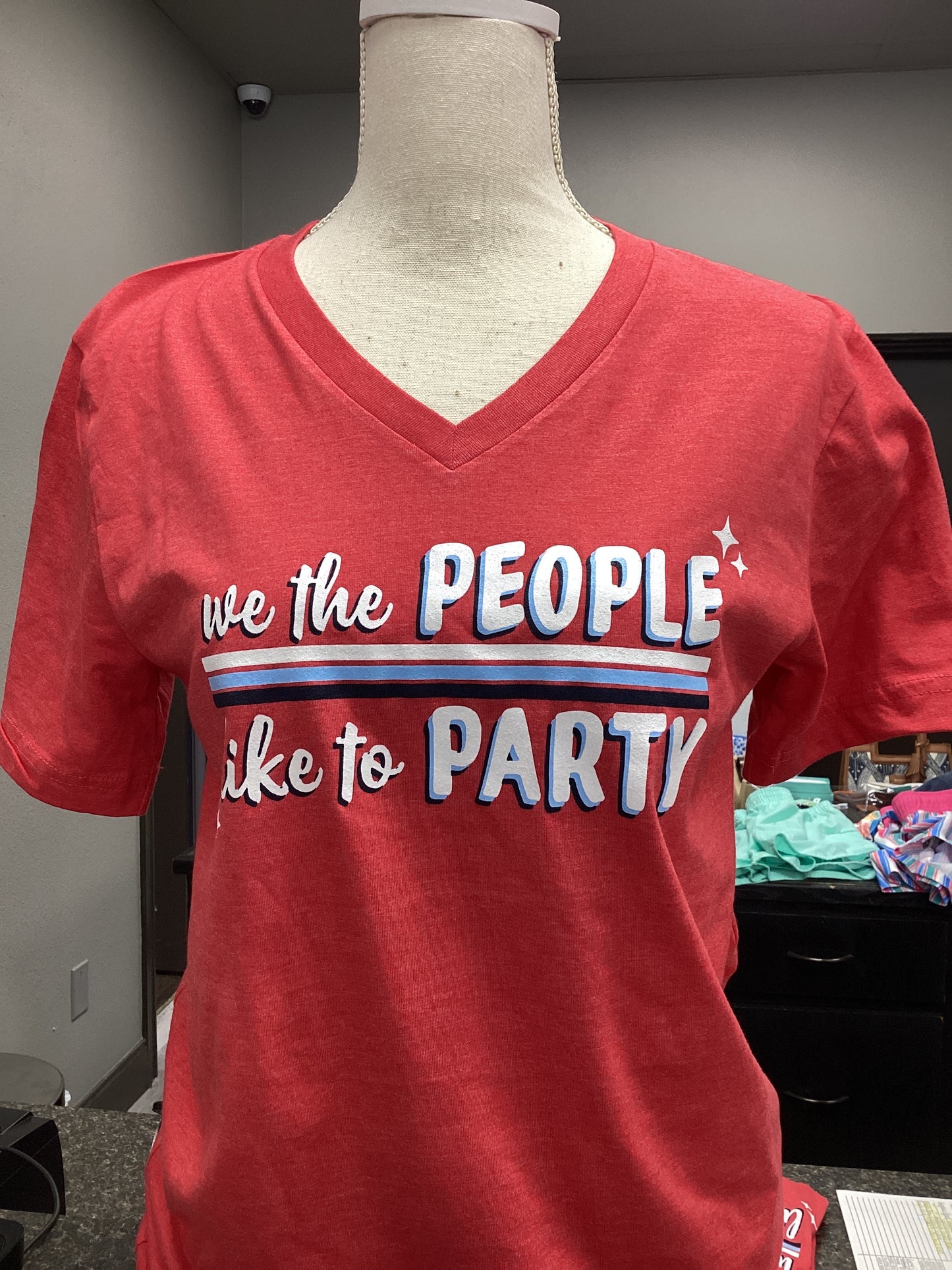 Short Sleeve - We the People like to party - Small