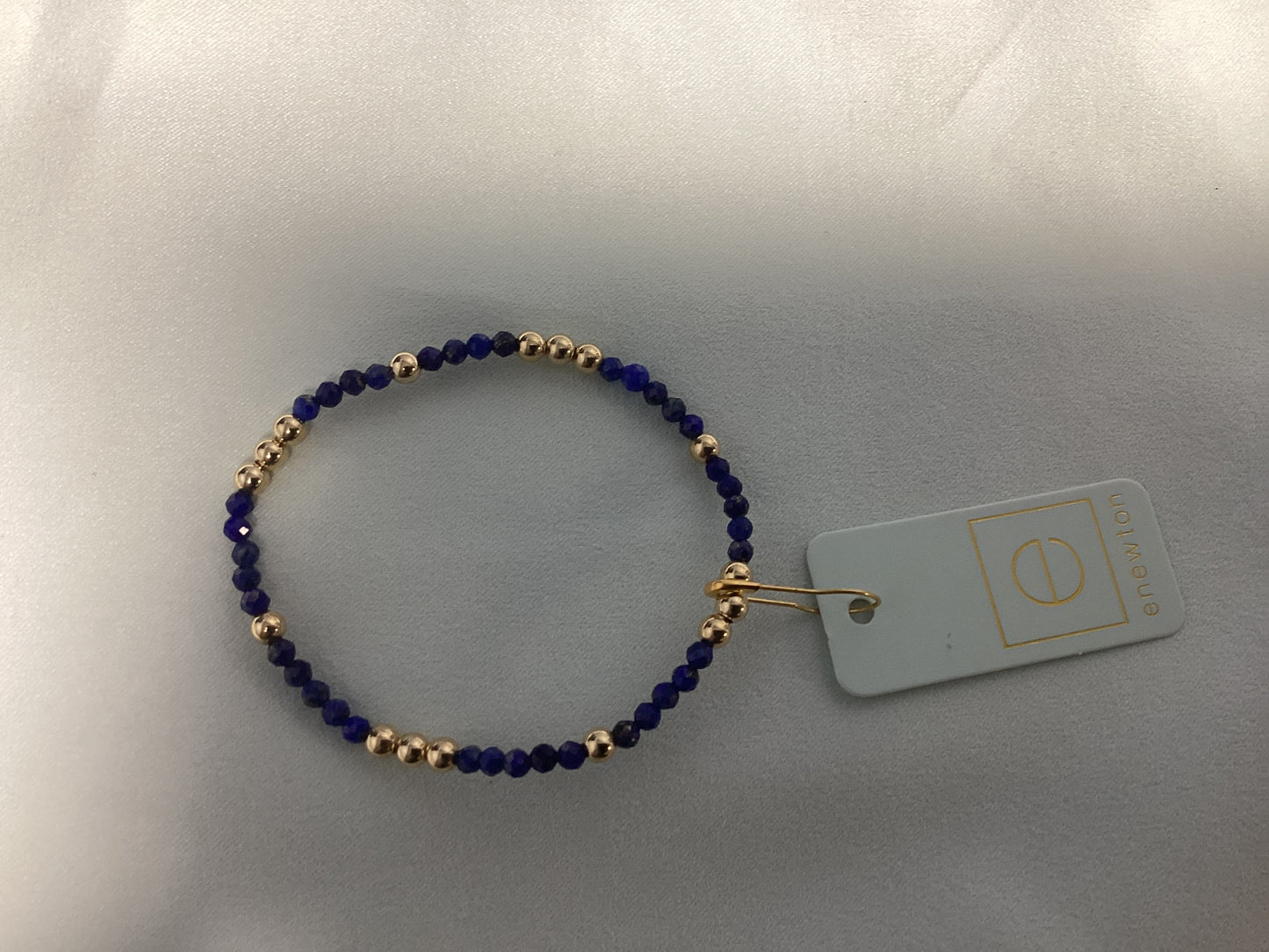 Worthy pattern 3 mm bead bracelet Lapis