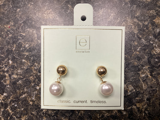 Clarity Pearl stud earrings