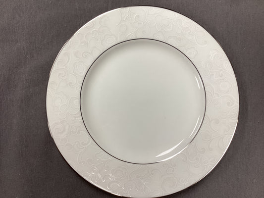 Venetian Lace Accent Plate