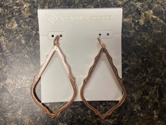 Sophee rose gold metal earrings
