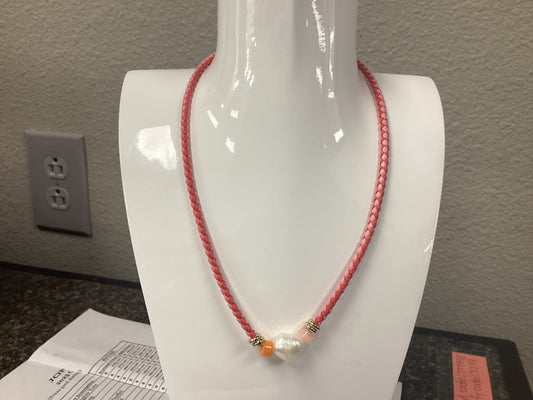 Raven gold coral choker necklac
