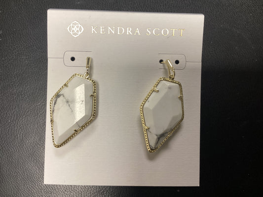 Tessa gold white howlite framed