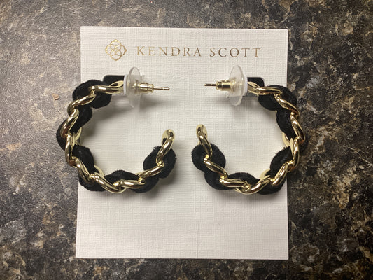 Everleigh velvet hoop ear gold black
