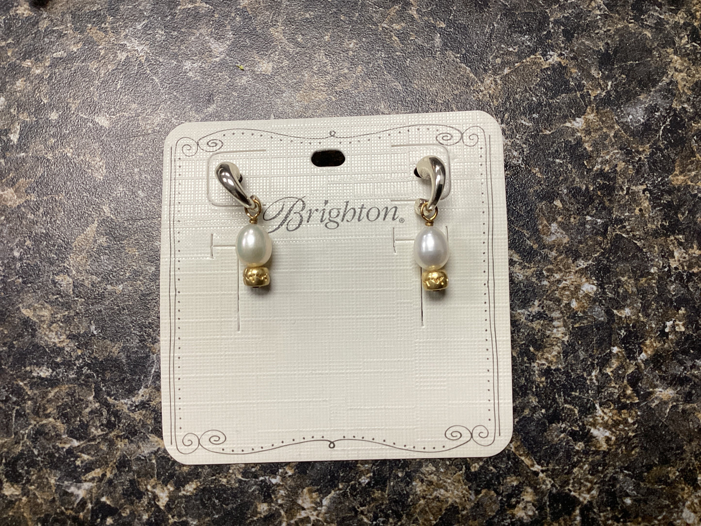 Meridian pearl two tone earring