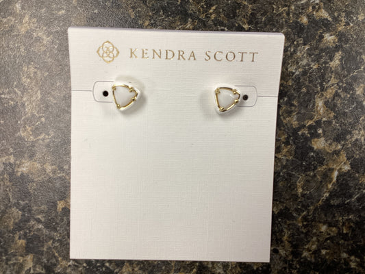 Arden enamel gold white studs