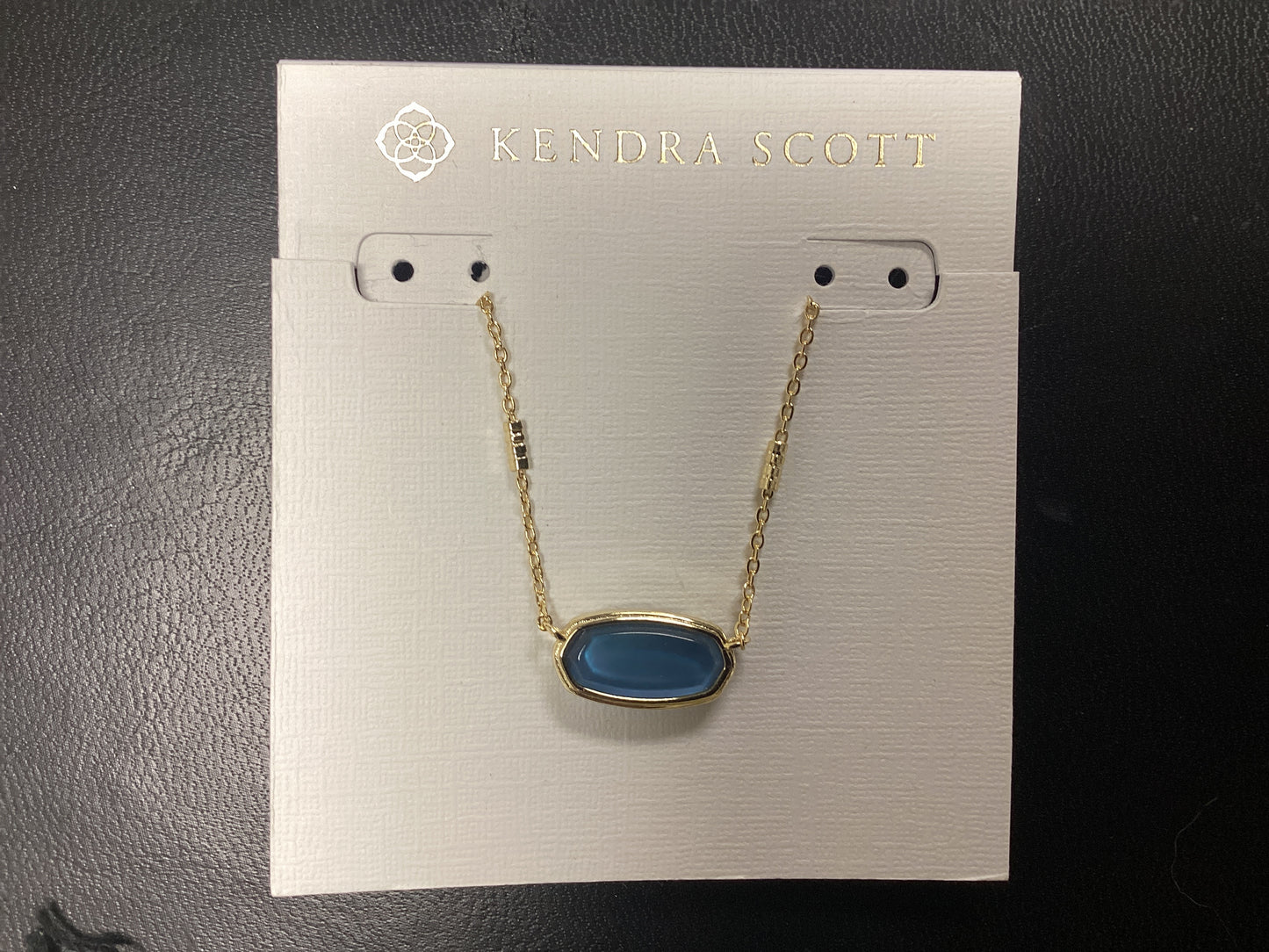 Elisa gold dark blue necklace
