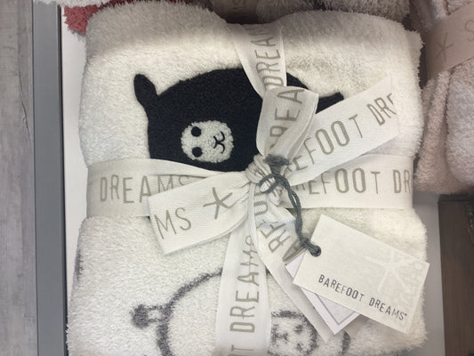 Cozy chic black sheep baby blanket