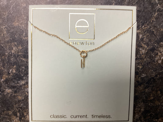 Respect Gold H short necklace