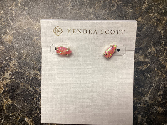 Jillian earring gold magenta op