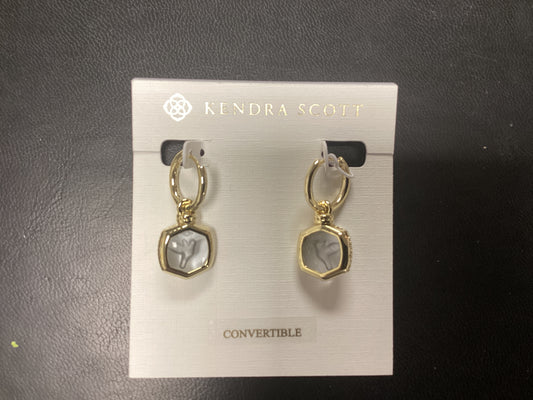 Davie intaglio gold blue earring