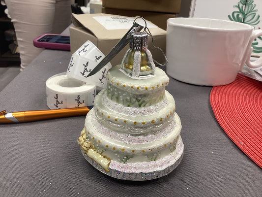 WEDDING CAKE ornaments