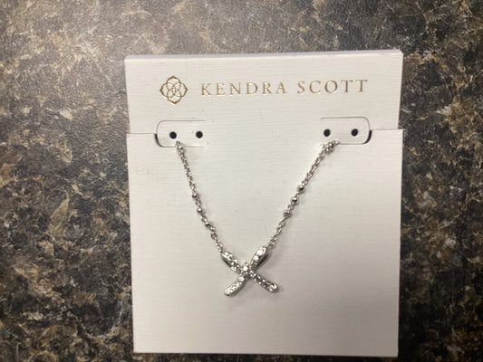 Sasha silver short necklace.