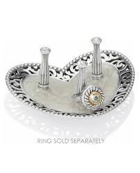 Lacie Heart ring holder